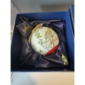 Goebel Smithsonian Collection Mistletoe Porcelain Christmas Ball Ornament Boxed